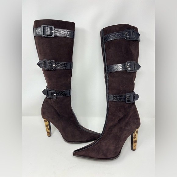 NEW Valentino Garavani RARE vintage Brown Suede Leather Buckle Heel Boot size 40 - Picture 1 of 11